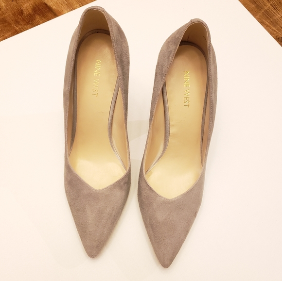 Nine West Gray Pointy Toe Heel - Picture 3 of 6